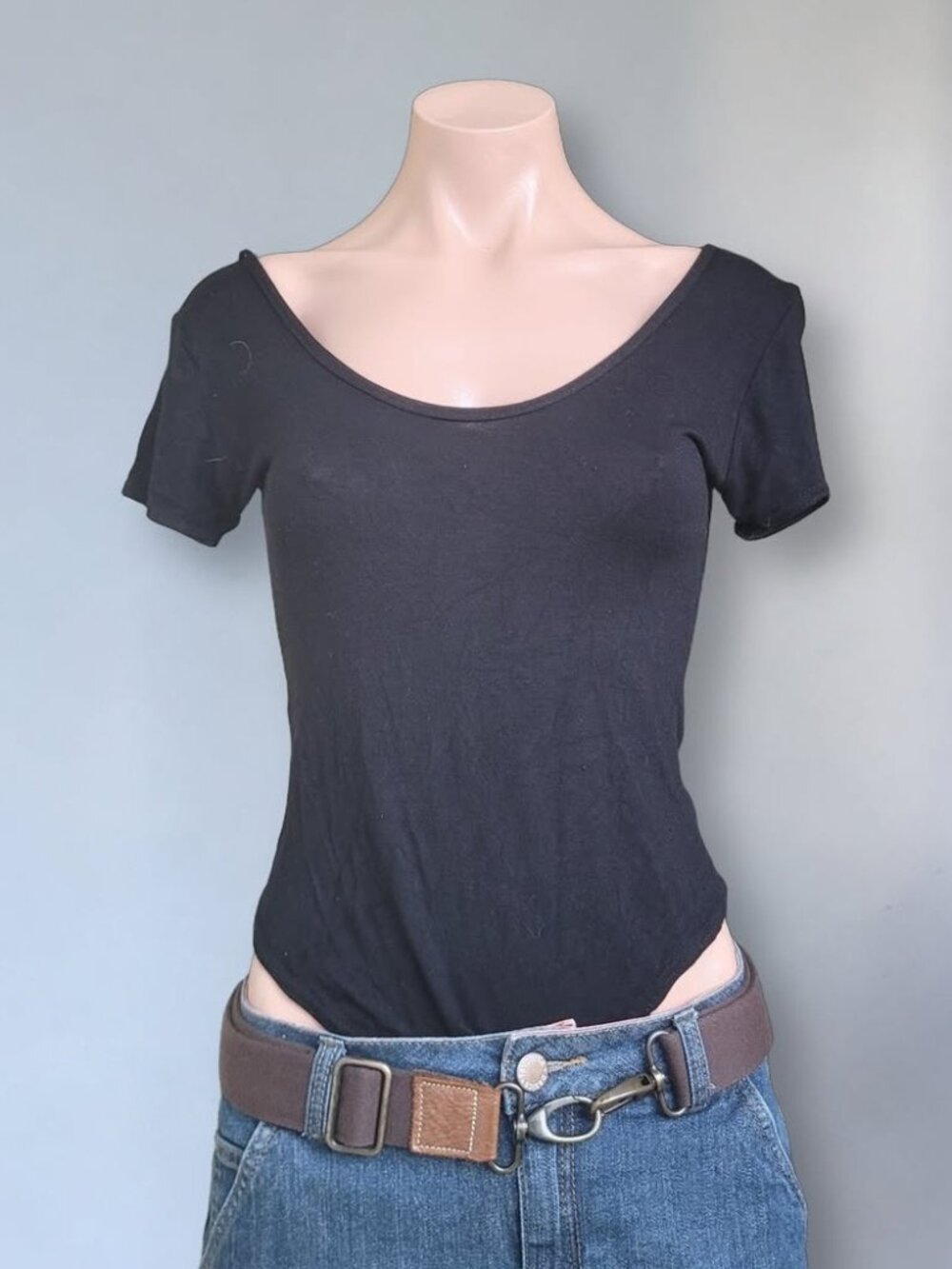 Vintage Black Scoop Neck Fitted Short Sleeve Bodysuit Top (OS)